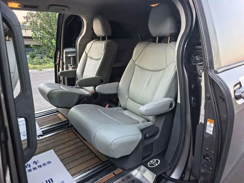 alphard sienna