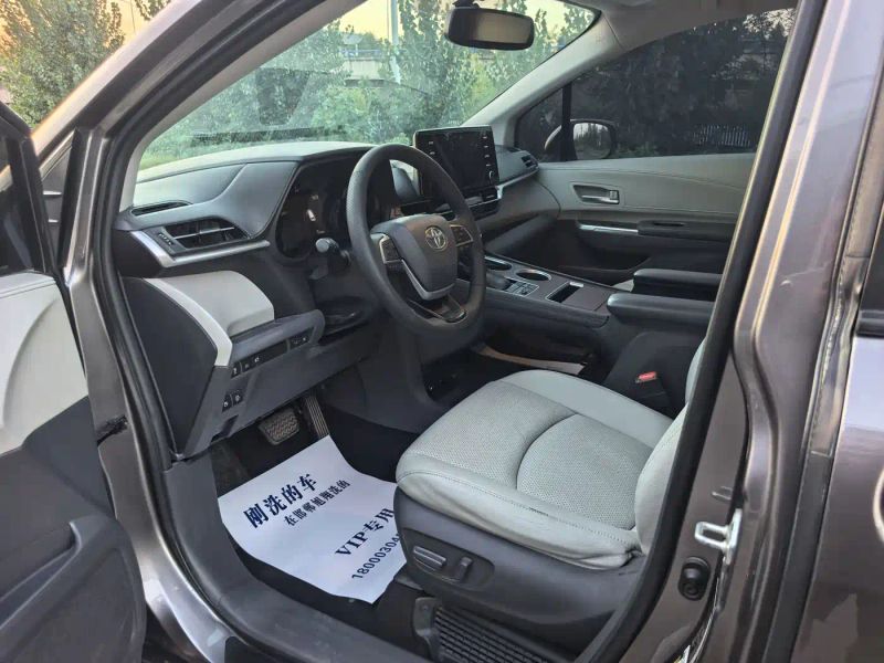 alphard sienna