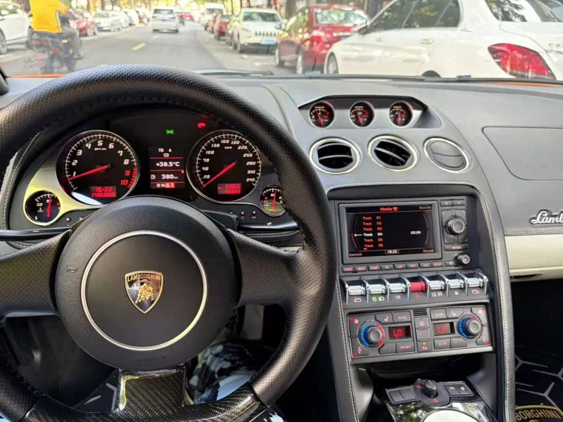 Lamborghini sports_car