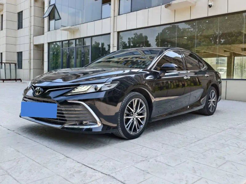 alphard camry