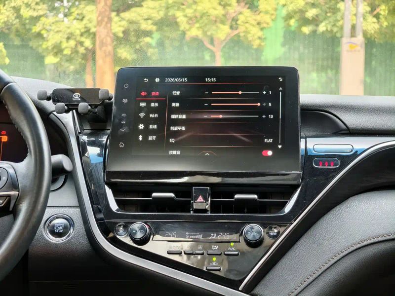alphard camry