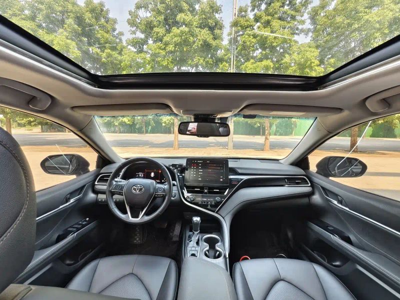 alphard camry