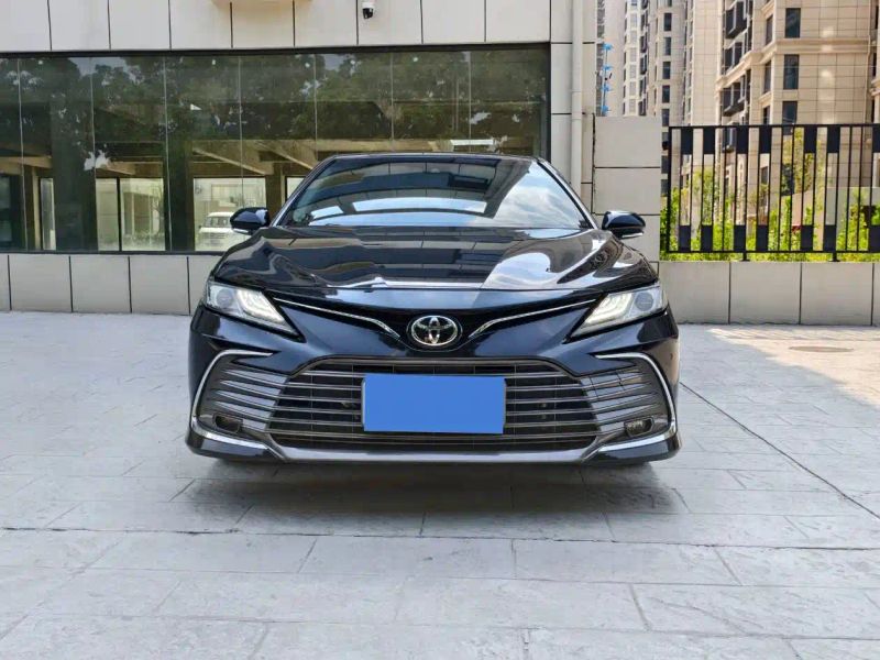 alphard camry