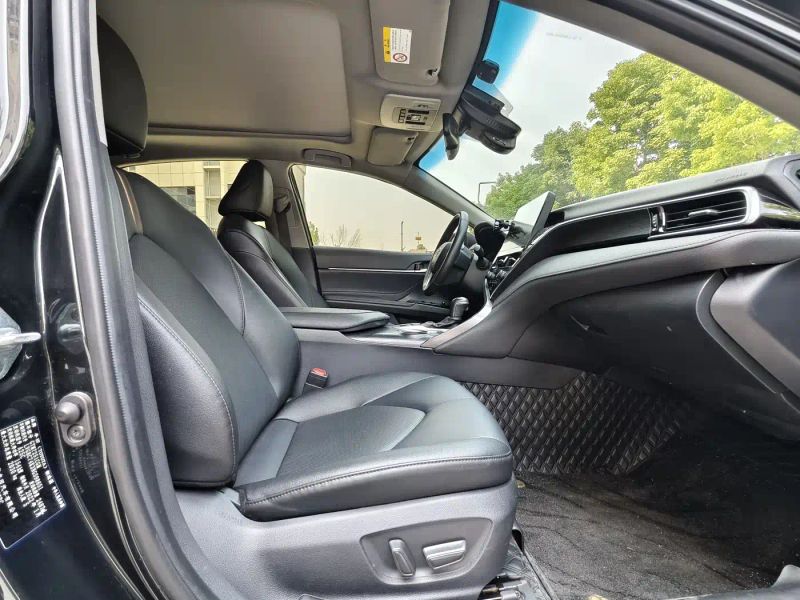 alphard camry
