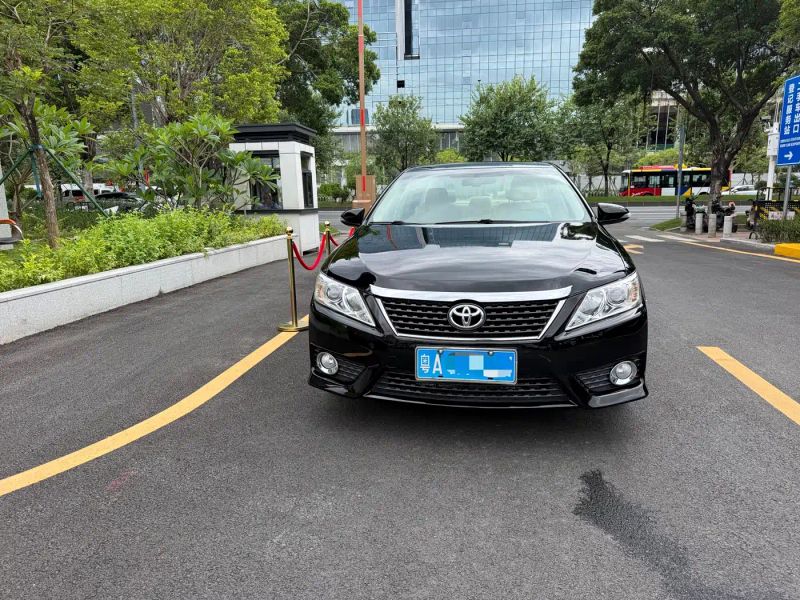 alphard camry
