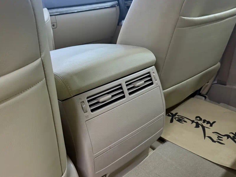 alphard land_cruiser