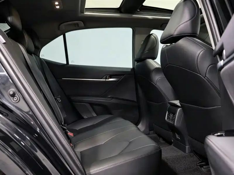 alphard camry