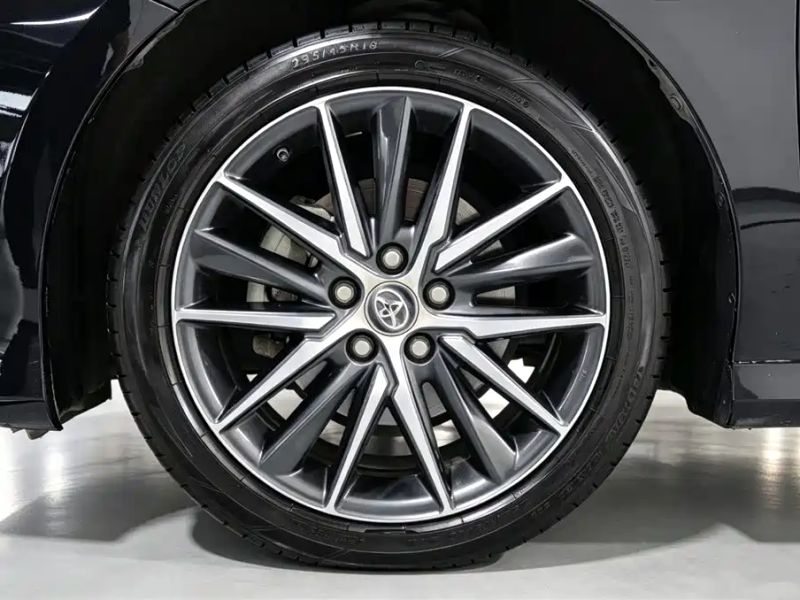 alphard camry