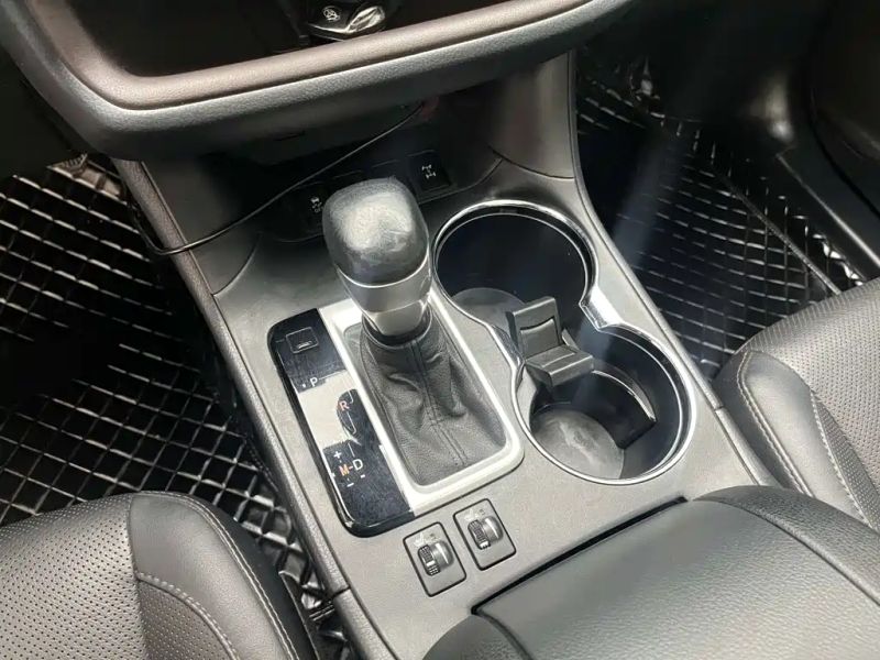 alphard highlander