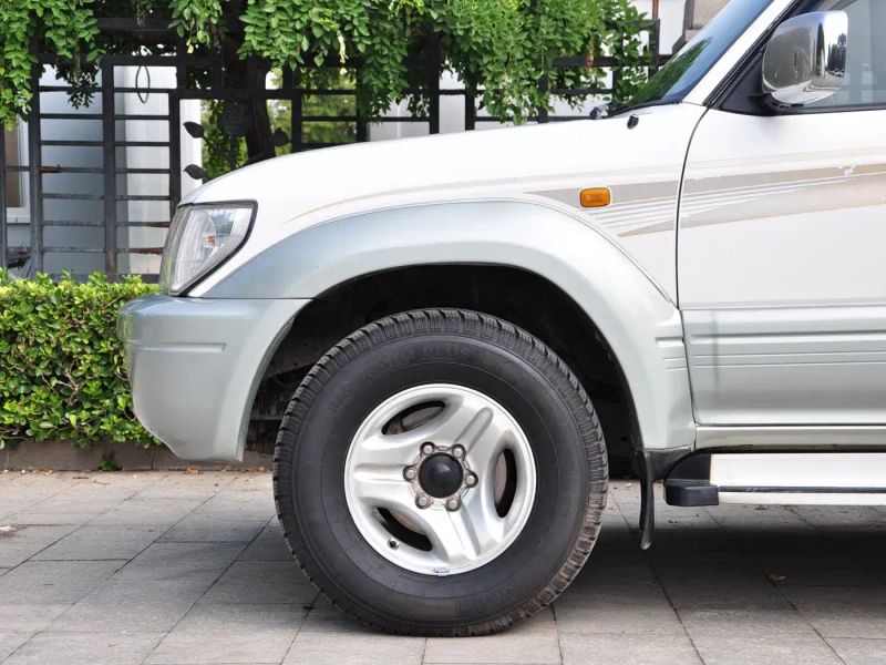 alphard prado