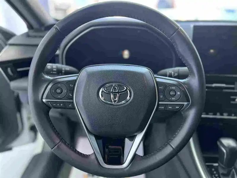 alphard avalon