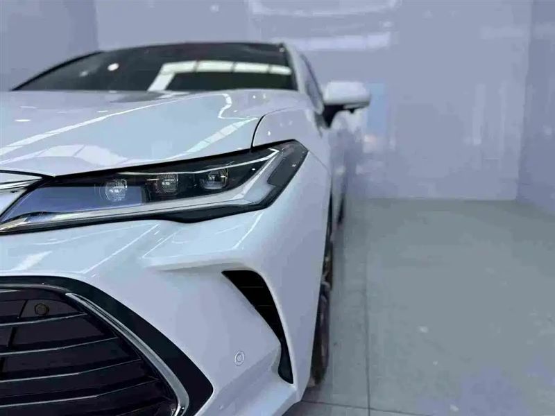 alphard avalon