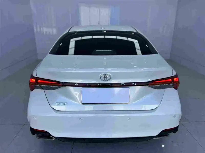 alphard avalon