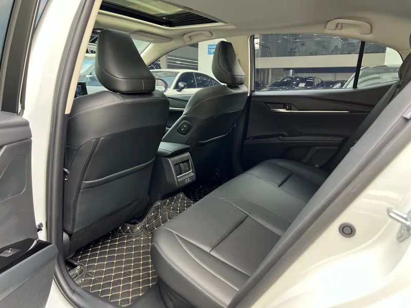 alphard camry