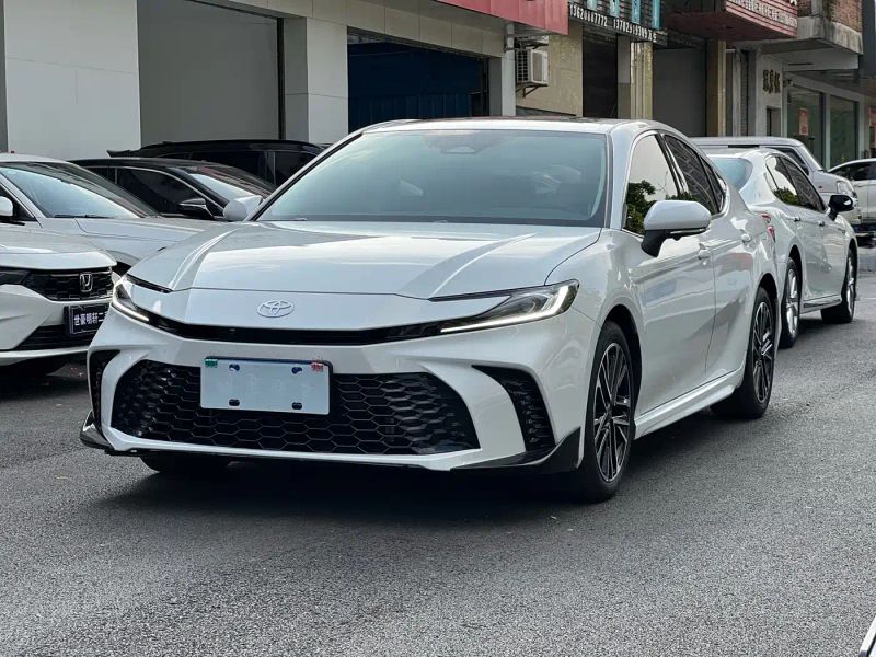 alphard camry