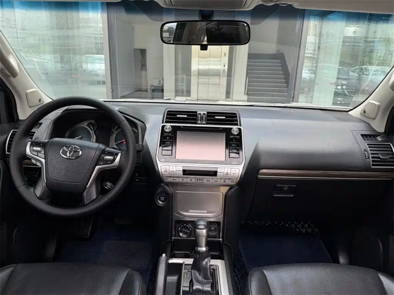 alphard prado