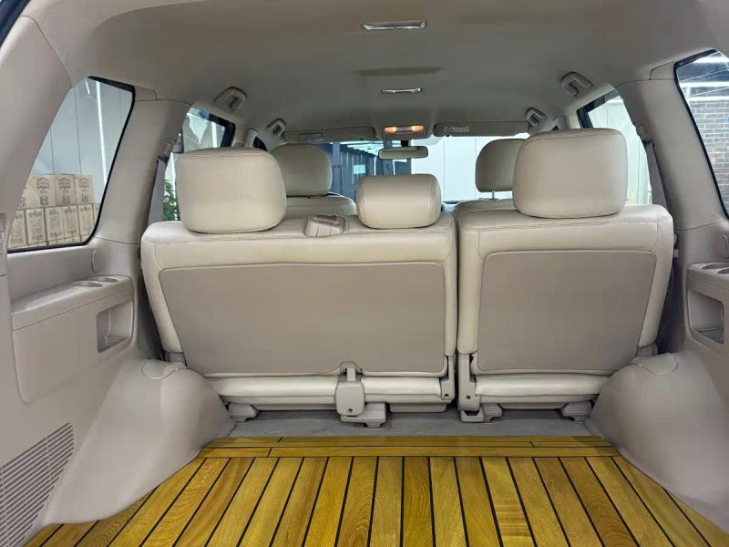alphard land_cruiser