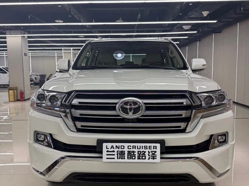 alphard land_cruiser