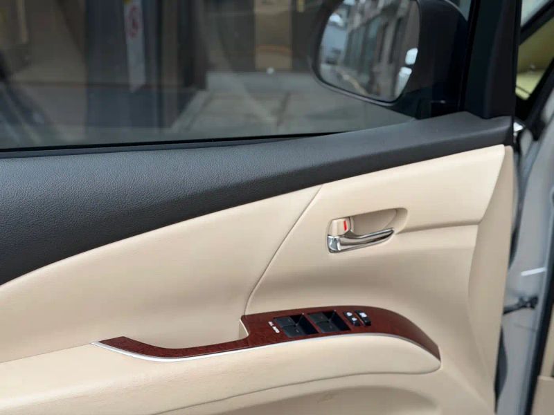 alphard previa