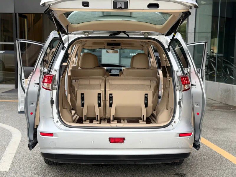 alphard previa