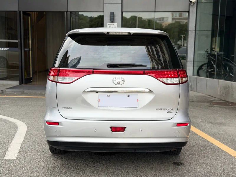 alphard previa