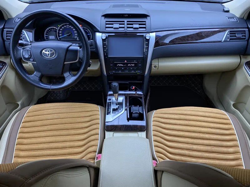 alphard camry