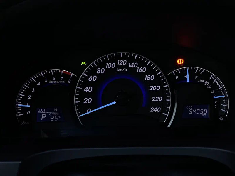 alphard camry