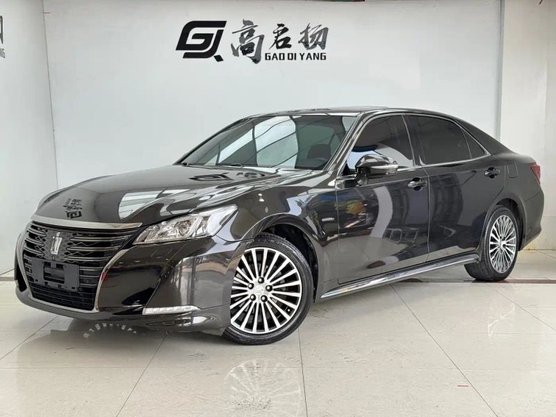 alphard crown