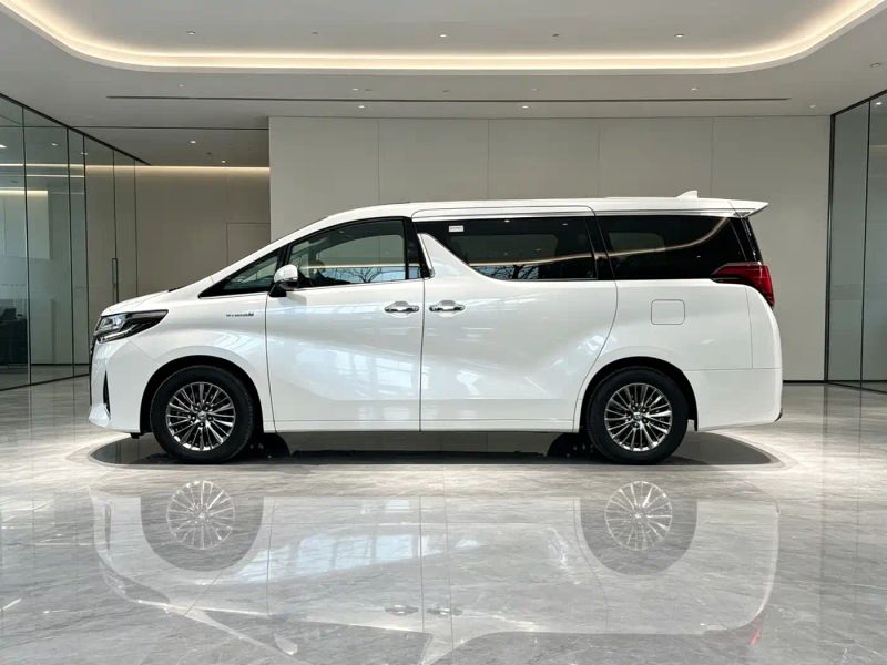alphard alphard