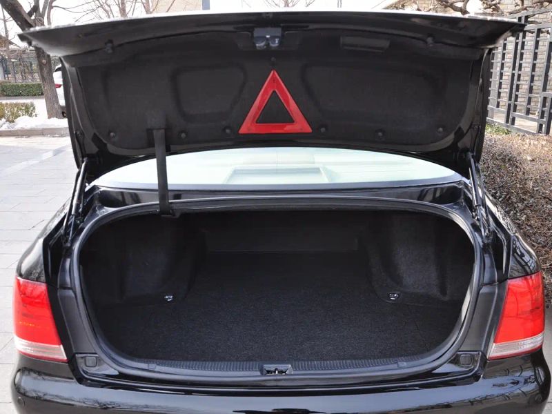 alphard crown