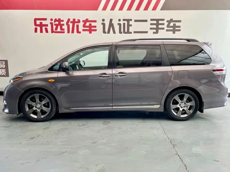 alphard sienta