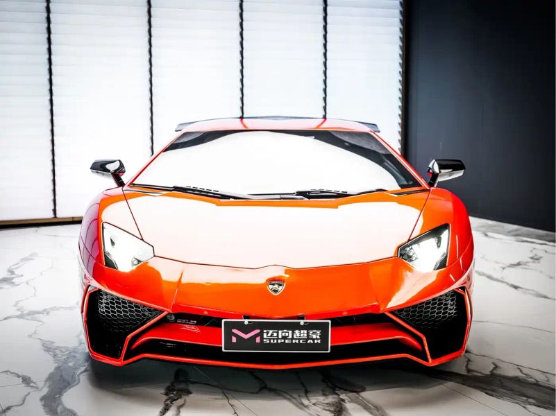 Lamborghini supercar