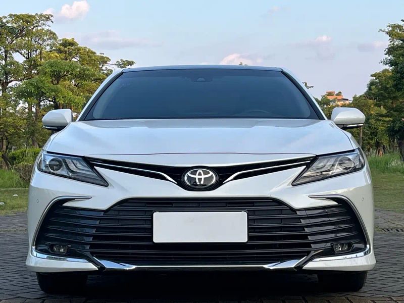 alphard camry