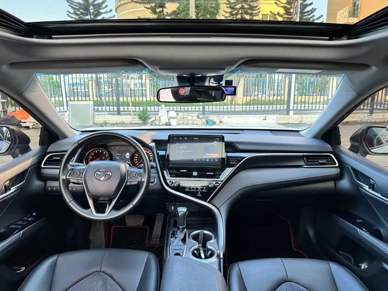 alphard camry