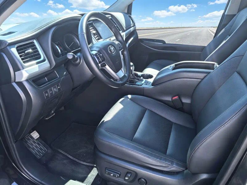 alphard highlander