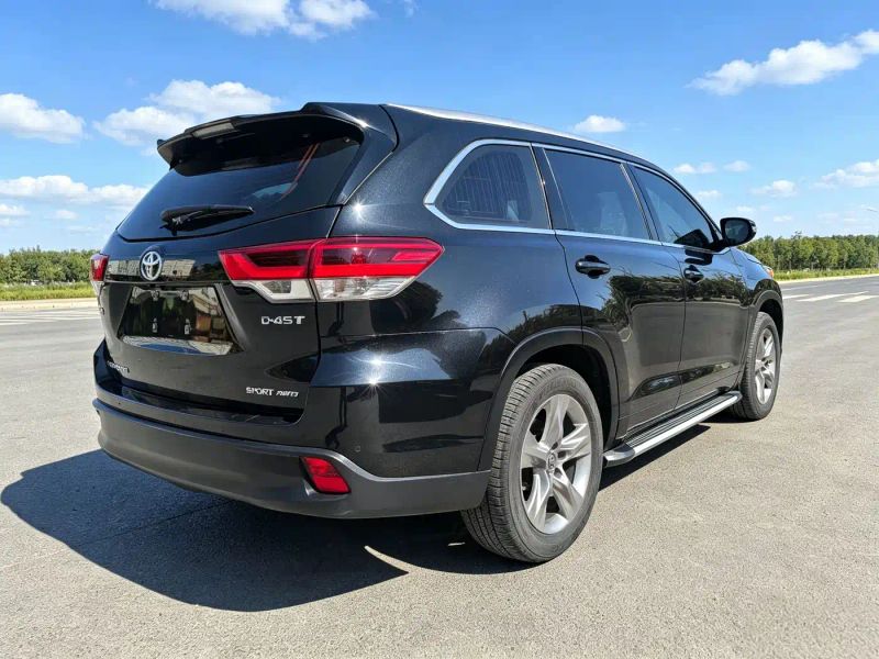 alphard highlander