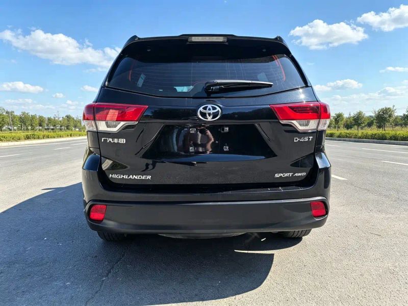 alphard highlander