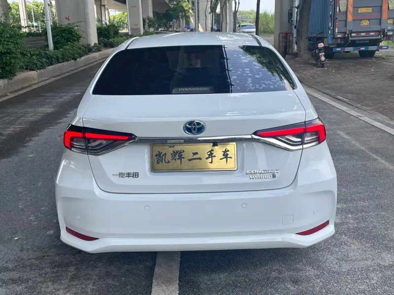 alphard corolla