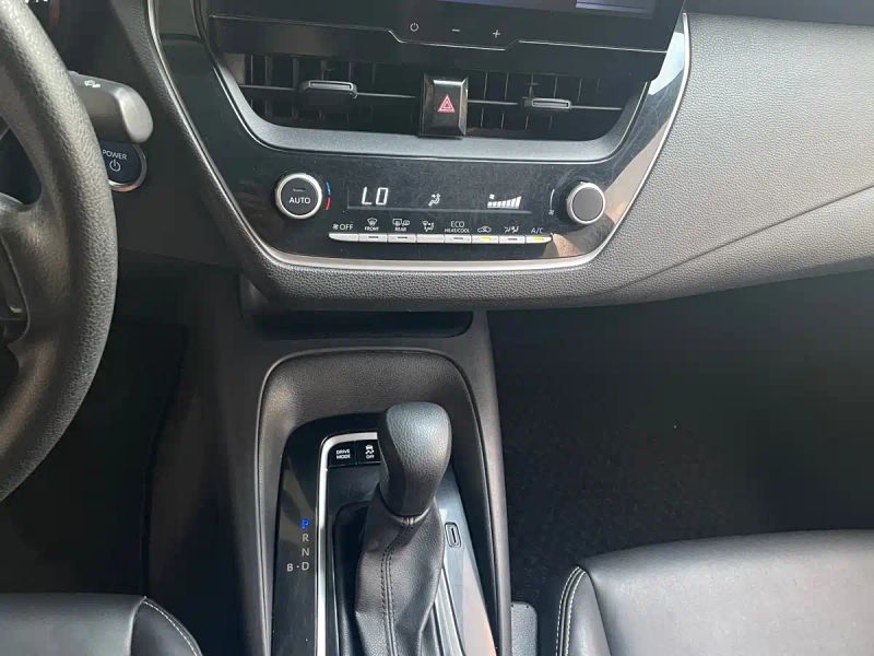 alphard corolla