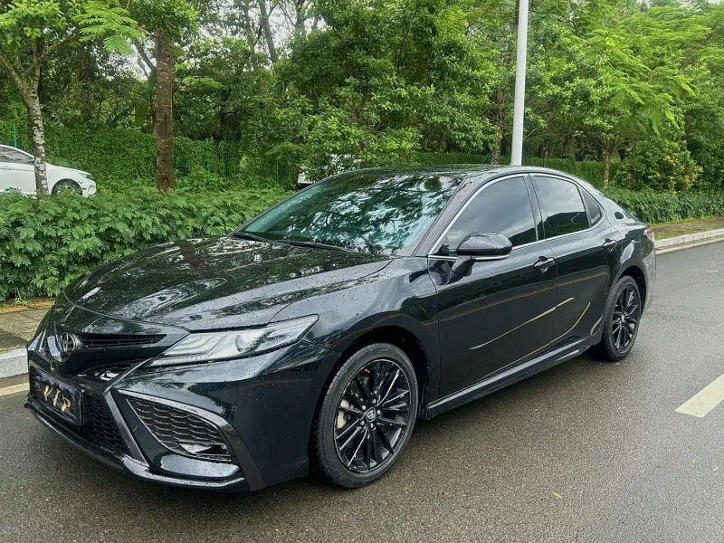 alphard camry