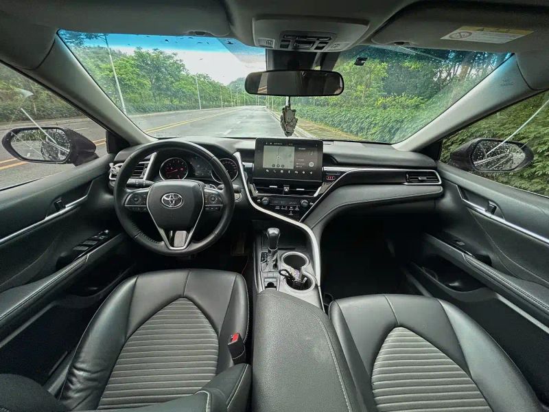 alphard camry