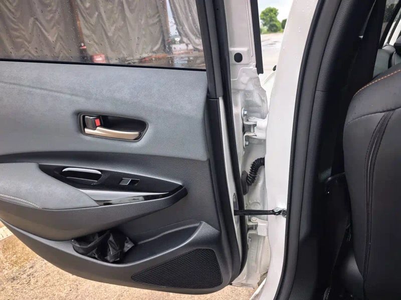 alphard corolla