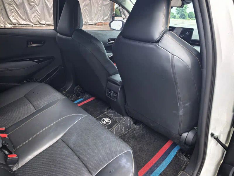 alphard corolla