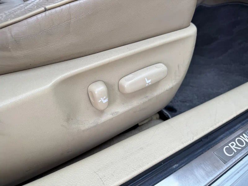 alphard crown