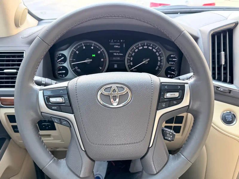 alphard landcruiser