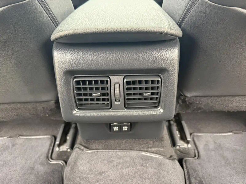 alphard camry