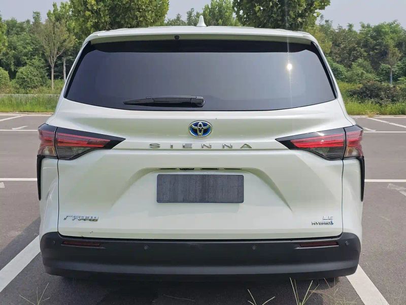 alphard sienna