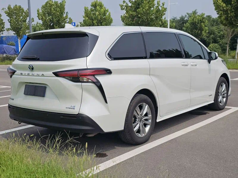 alphard sienna