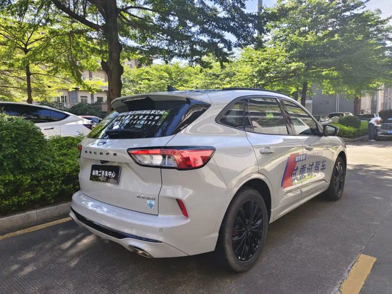 mondeo escape