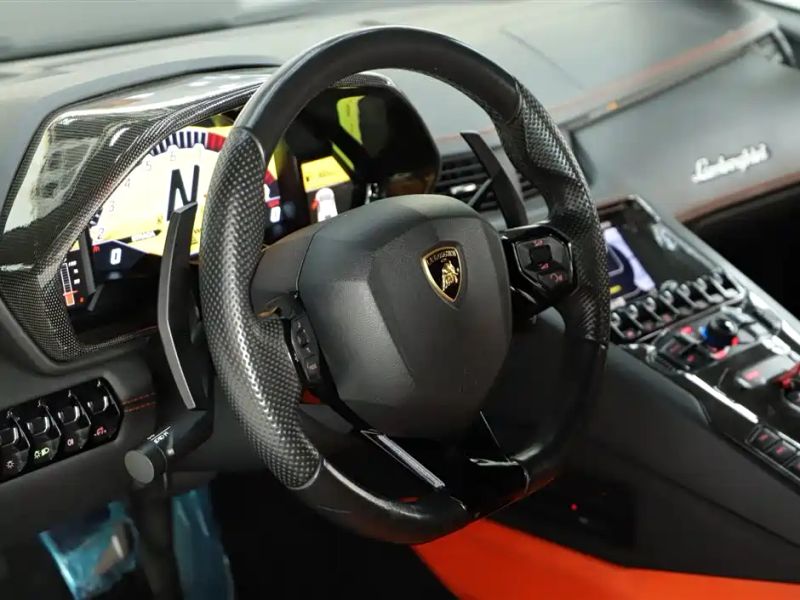 Lamborghini supercar